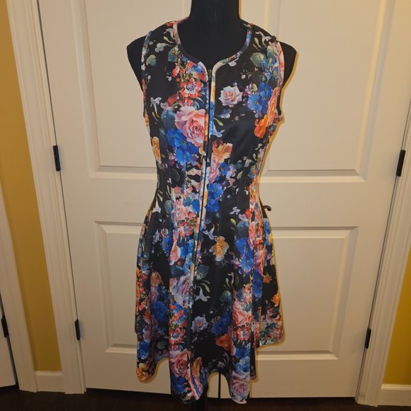 Betsey Johnson Floral Zip Up Dress - Picture 1 of 6